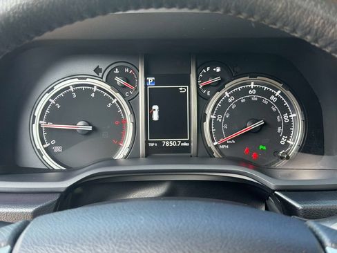 Used 2024 Toyota 4Runner Limited AWD/4WD image 30