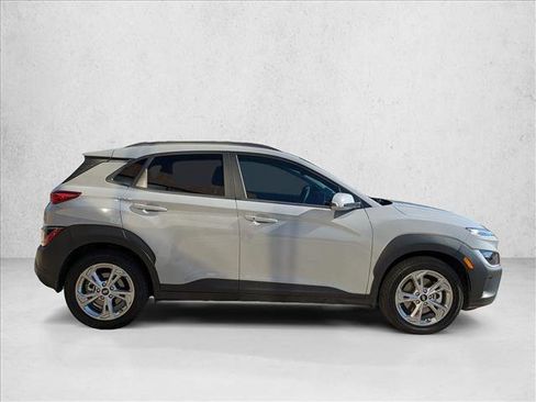 Used 2023 Hyundai Kona SEL image 4