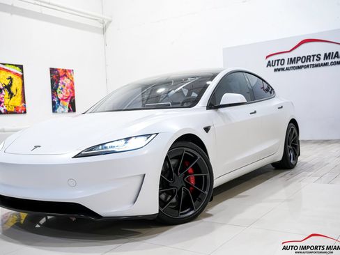 Used 2025 Tesla Model 3 Performance AWD/4WD image 34