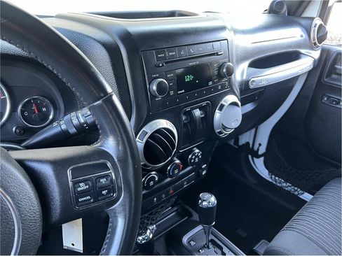 Used 2011 Jeep Wrangler Sahara w/ Trailer Tow Group AWD/4WD image 10