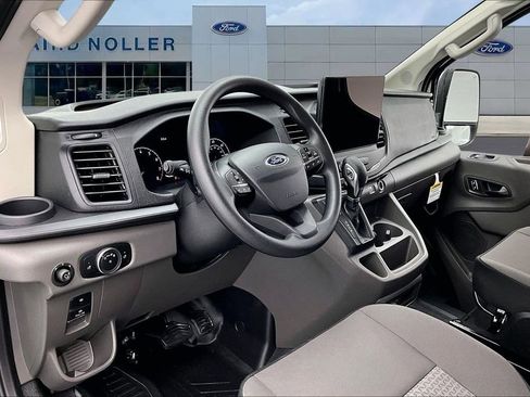 New 2025 Ford Transit 250 Low Roof image 7