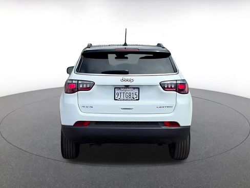 Used 2025 Jeep Compass Limited image 11