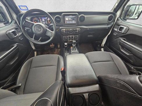 Used 2023 Jeep Gladiator Sport image 16