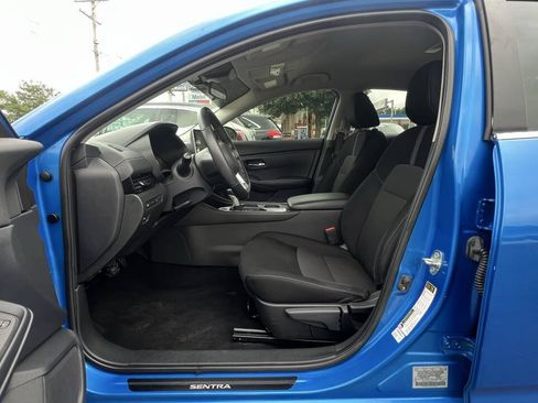 Used 2022 Nissan Sentra SV w/ All-Weather Package FWD image 12