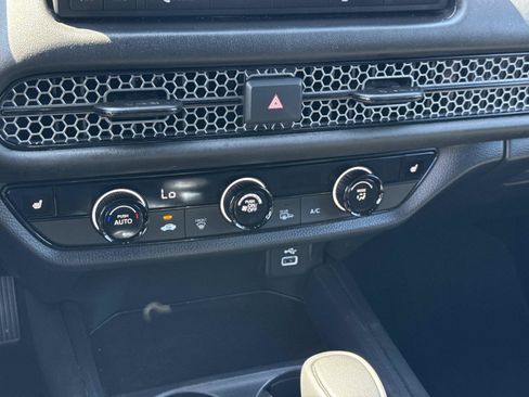 Used 2024 Honda HR-V Sport image 7