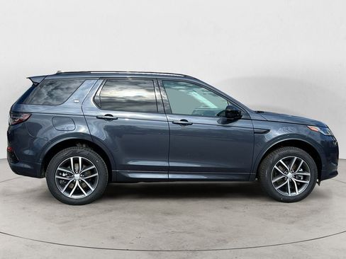 New 2025 Land Rover Discovery Sport S image 6
