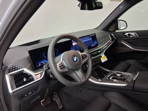 New 2026 BMW X5 sDrive40i w/ M Sport Package RWD image 4