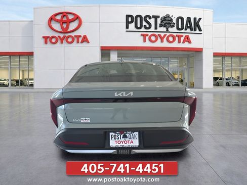 Used 2026 Kia K4 FWD image 6