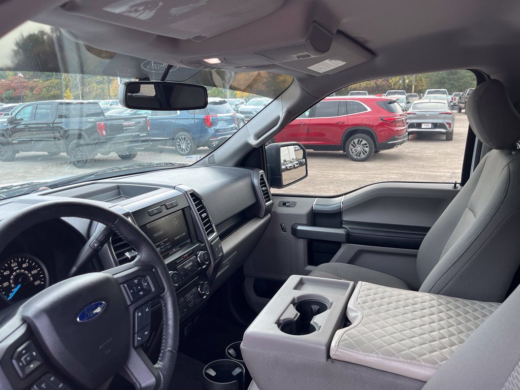 Used 2015 Ford F150 XLT w/ Equipment Group 302A Luxury RWD image 18
