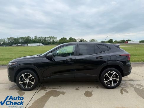 Used 2024 Chevrolet Trax RS w/ Driver Confidence Package FWD image 8