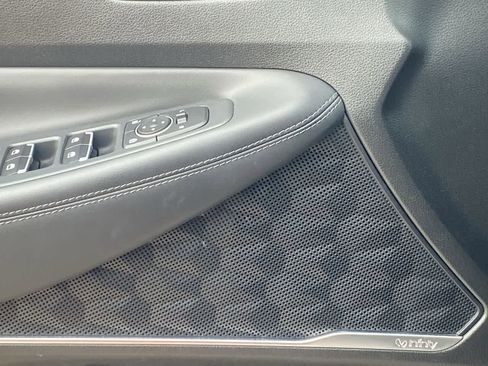 Used 2020 Hyundai Santa Fe Limited image 30