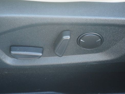 Used 2021 Ford Edge Titanium w/ Equipment Group 301A image 12