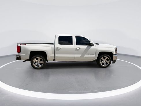 Used 2017 Chevrolet Silverado 1500 LT w/ All Star Edition image 9