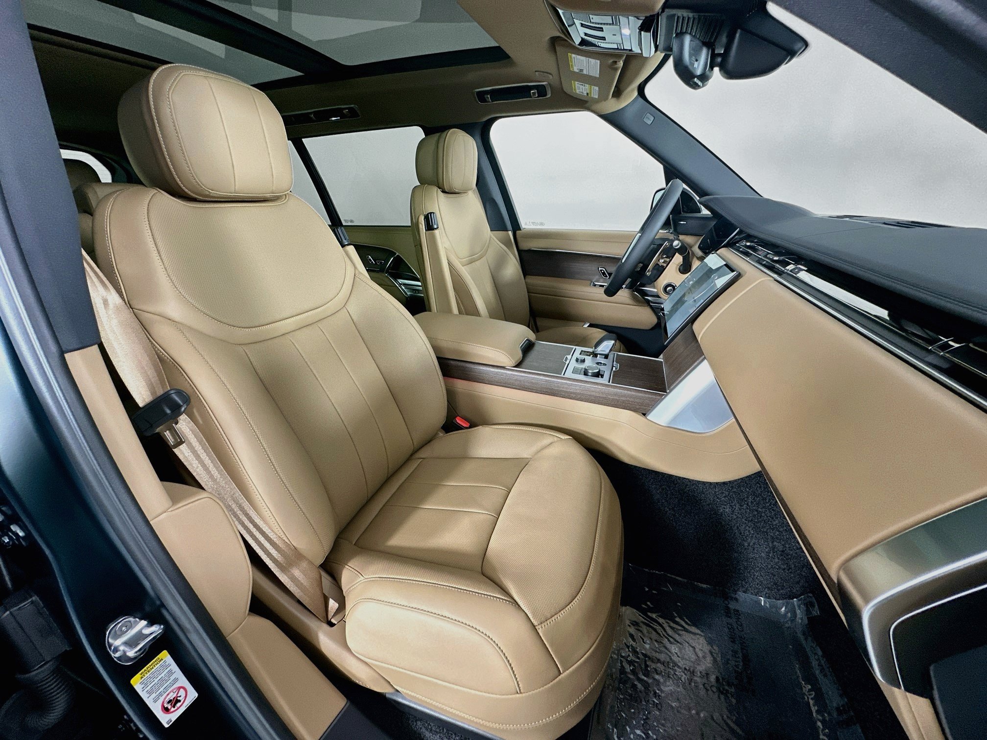 New 2027 Land Rover Range Rover Long Wheelbase SE AWD/4WD image 26