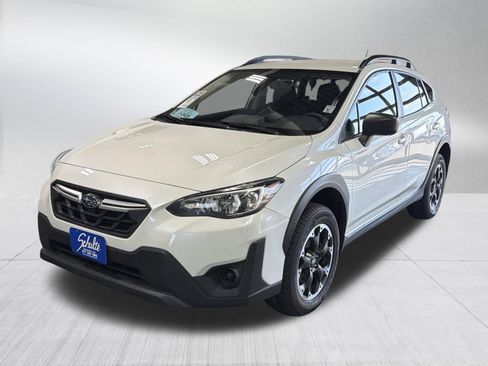 Used 2023 Subaru Crosstrek 2.0i AWD/4WD image 3