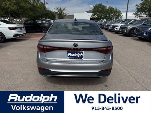 New 2025 Volkswagen Jetta Sport image 4