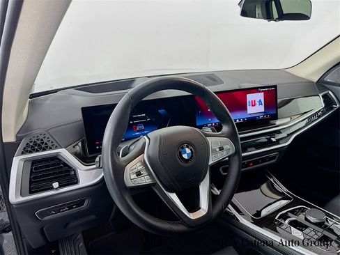 Certified 2024 BMW X7 xDrive40i w/ Premium Package image 9