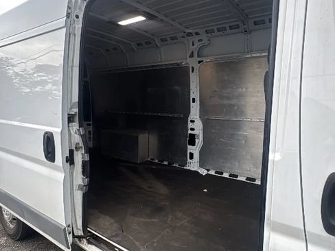 Used 2018 RAM ProMaster 3500 w/ Mopar Trailer Tow Group FWD image 14