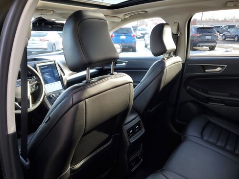 Used 2022 Ford Edge SEL w/ Convenience Package image 24
