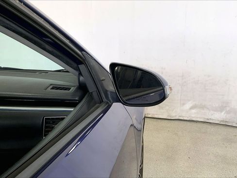 Used 2015 Toyota Corolla S FWD image 11