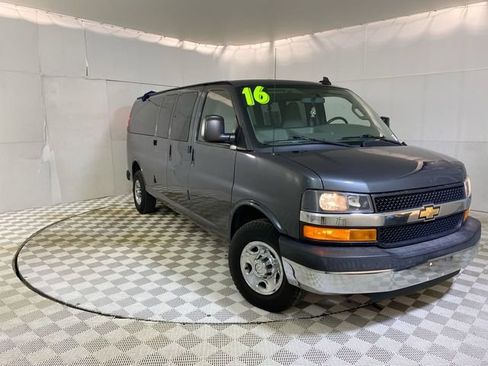 Used 2016 Chevrolet Express 3500 LT w/ LT Preferred Equipment Group RWD image 45