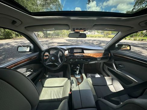 Used 2010 BMW 535i Sedan image 12