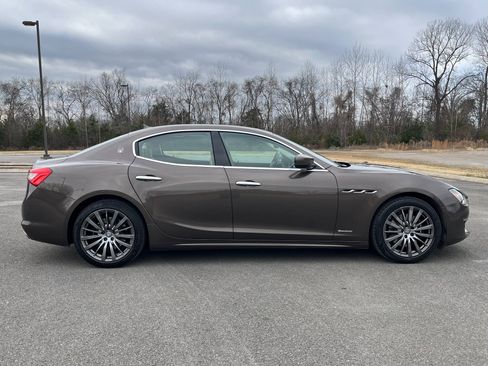 Used 2018 Maserati Ghibli GranLusso image 8
