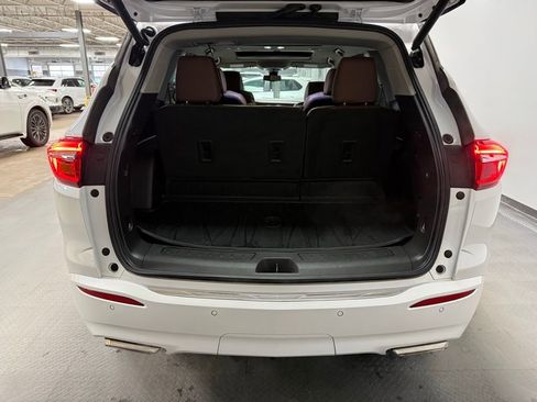 Used 2021 Buick Enclave Avenir w/ LPO, Floor Liner Package AWD/4WD image 21
