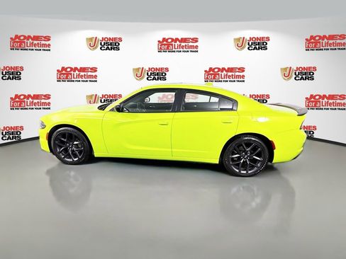 Used 2023 Dodge Charger SXT w/ Plus Group RWD image 15