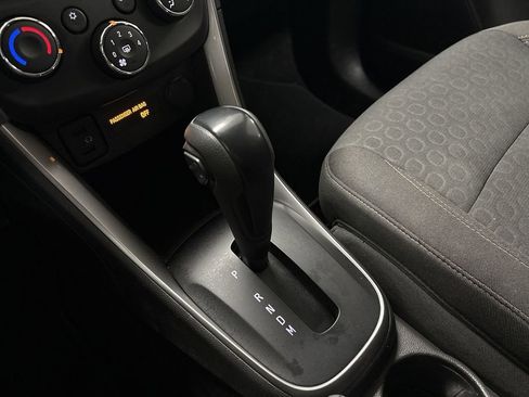 Used 2022 Chevrolet Trax LS w/ Tint and Cruise Package image 36