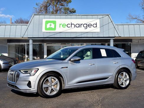 Used 2019 Audi e-tron Premium Plus image 1