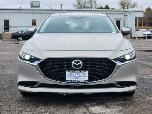 Used 2025 MAZDA MAZDA3 s image 2