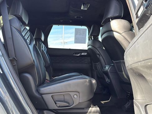 Used 2022 Hyundai Palisade Calligraphy w/ Winter Package image 22