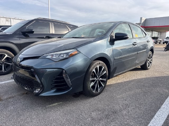 Used 2018 Toyota Corolla SE FWD image 1
