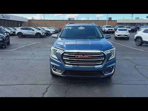 Certified 2024 GMC Terrain SLT w/ LPO, Floor Liner Package FWD image 3