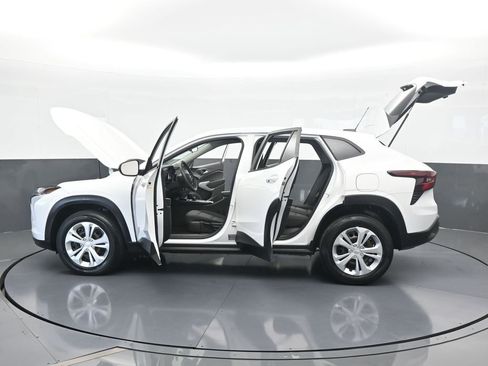 Used 2024 Chevrolet Trax LS w/ Driver Confidence Package image 69