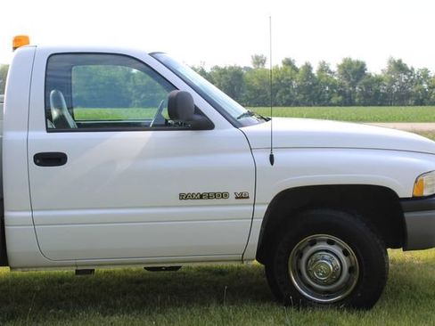 Used 2001 Dodge Ram 2500 Truck 2WD Regular Cab image 9