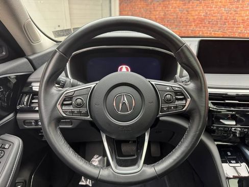 Used 2023 Acura MDX SH-AWD w/ Technology Package image 15