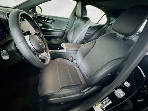 Used 2024 Mercedes-Benz C 300 4MATIC Sedan image 13