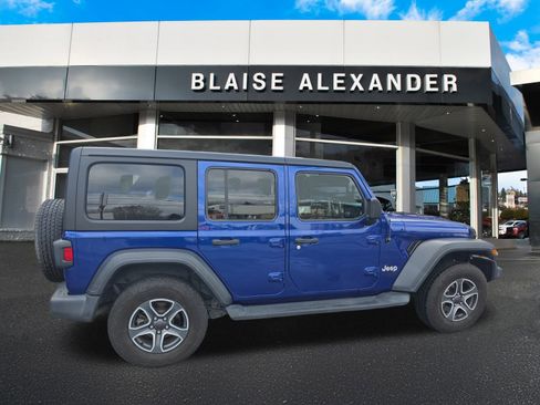 Used 2020 Jeep Wrangler Unlimited Sport S image 4