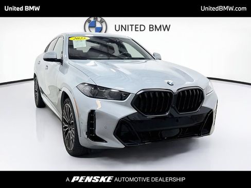 Certified 2025 BMW X6 xDrive40i w/ Executive Package AWD/4WD image 3