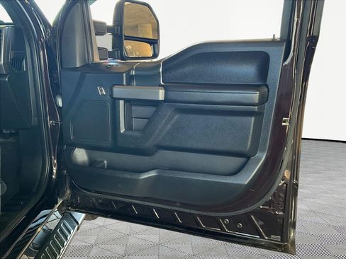 Used 2019 Ford F150 XLT w/ Equipment Group 302A Luxury AWD/4WD image 27