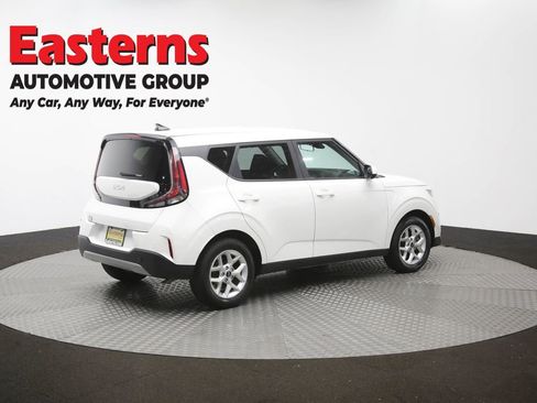 Used 2024 Kia Soul LX w/ Option Group 015 FWD image 41