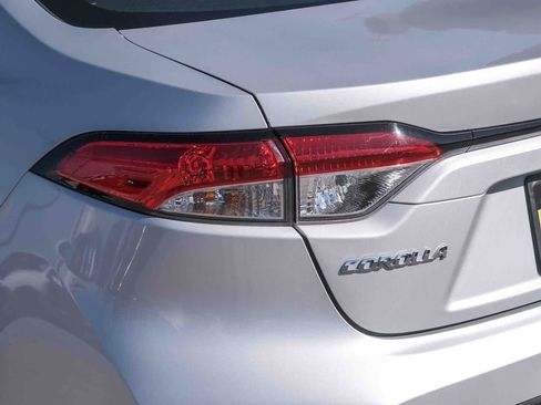 Certified 2024 Toyota Corolla LE FWD image 7