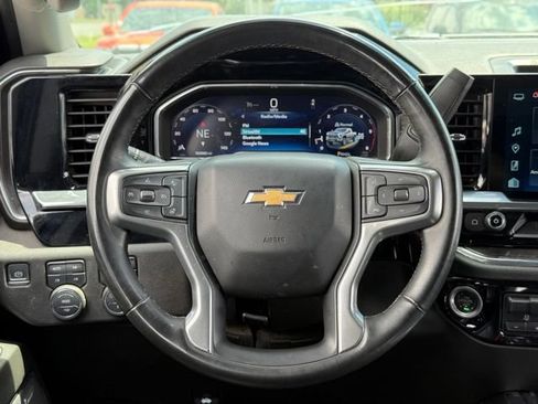 Used 2024 Chevrolet Silverado 2500 LTZ w/ LTZ Convenience Package AWD/4WD image 20