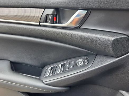 Used 2022 Honda Accord Sport image 29