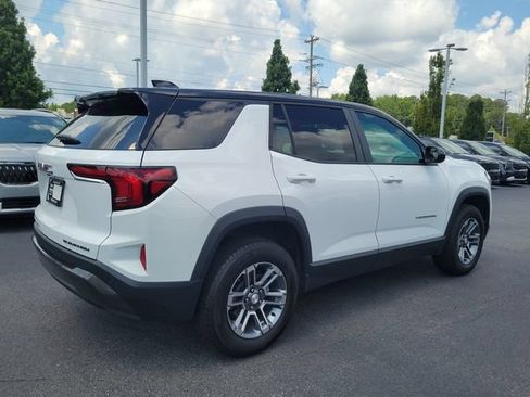 Used 2025 GMC Terrain Elevation AWD/4WD image 4