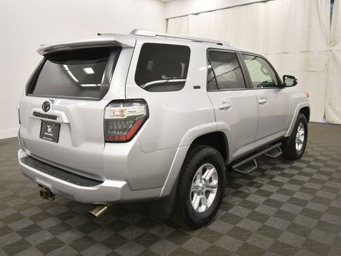 Used 2018 Toyota 4Runner SR5 Premium AWD/4WD image 6