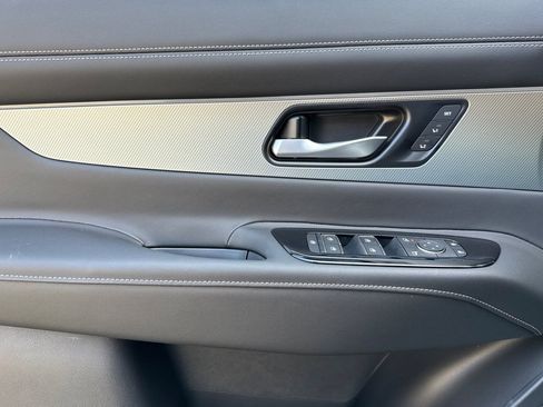 New 2025 Nissan Murano SL image 8