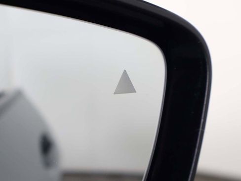 Used 2023 BMW 430i xDrive Coupe w/ M Sport Package image 37